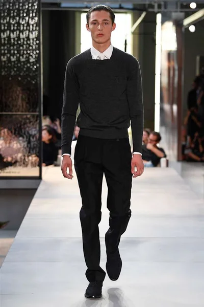 Look 56